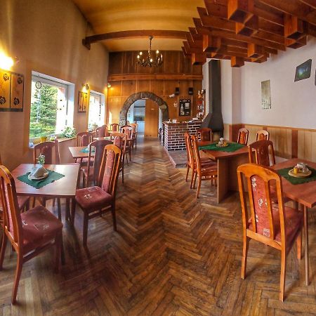 스클라르스카포렘바 Willa Mona B&B 외부 사진