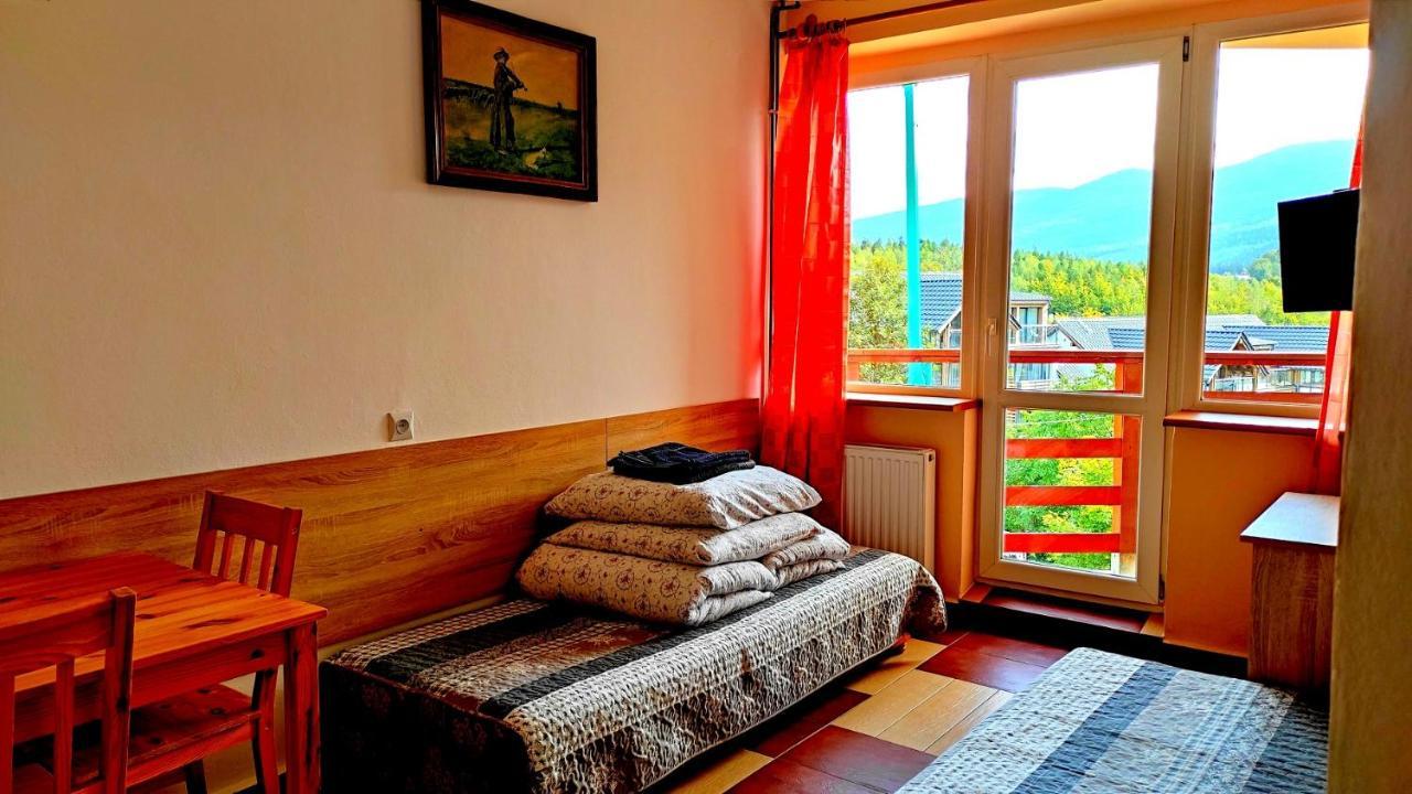 스클라르스카포렘바 Willa Mona B&B 외부 사진