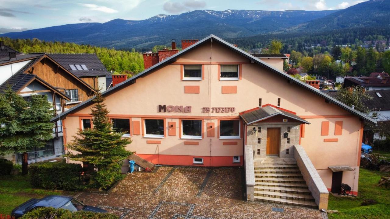 스클라르스카포렘바 Willa Mona B&B 외부 사진