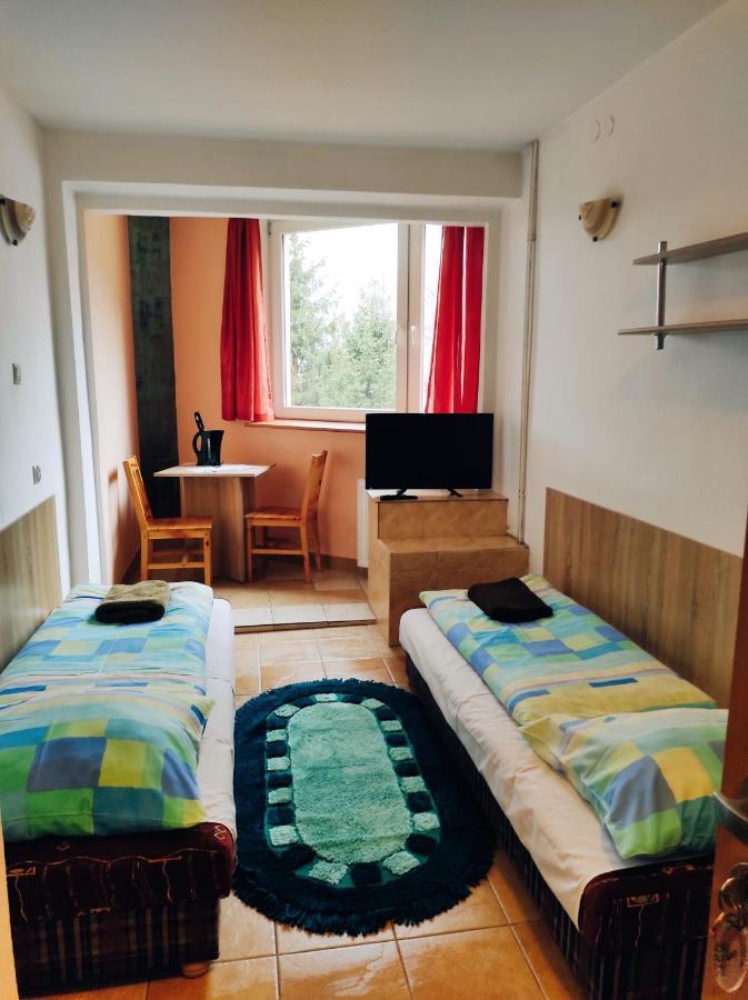 스클라르스카포렘바 Willa Mona B&B 외부 사진